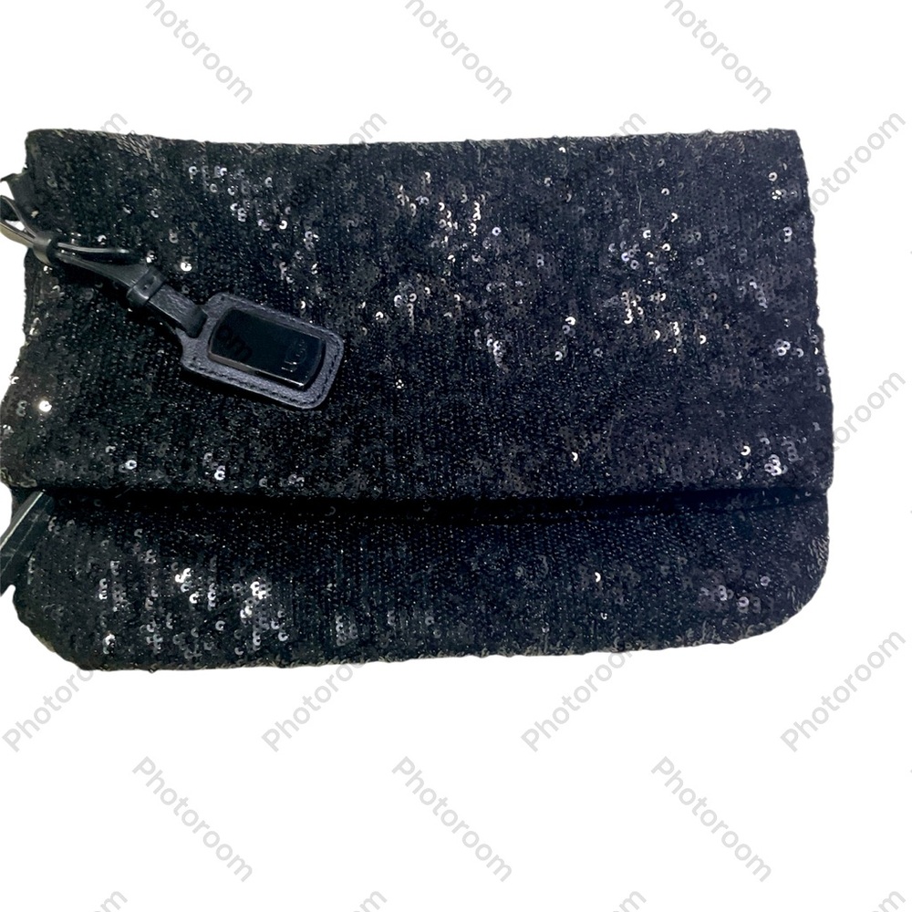 Ugg Black Sequin Clutch Handbag Silk Lining. In perfect condition. Lower Price!